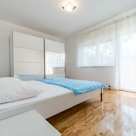 Gomilica 公寓 Kaštela