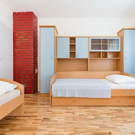 Gomilica * Kaštela